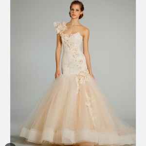 Lazaro 2012 Fall 3259 blush tool mermaid wedding gown. Bought as sample in 2020